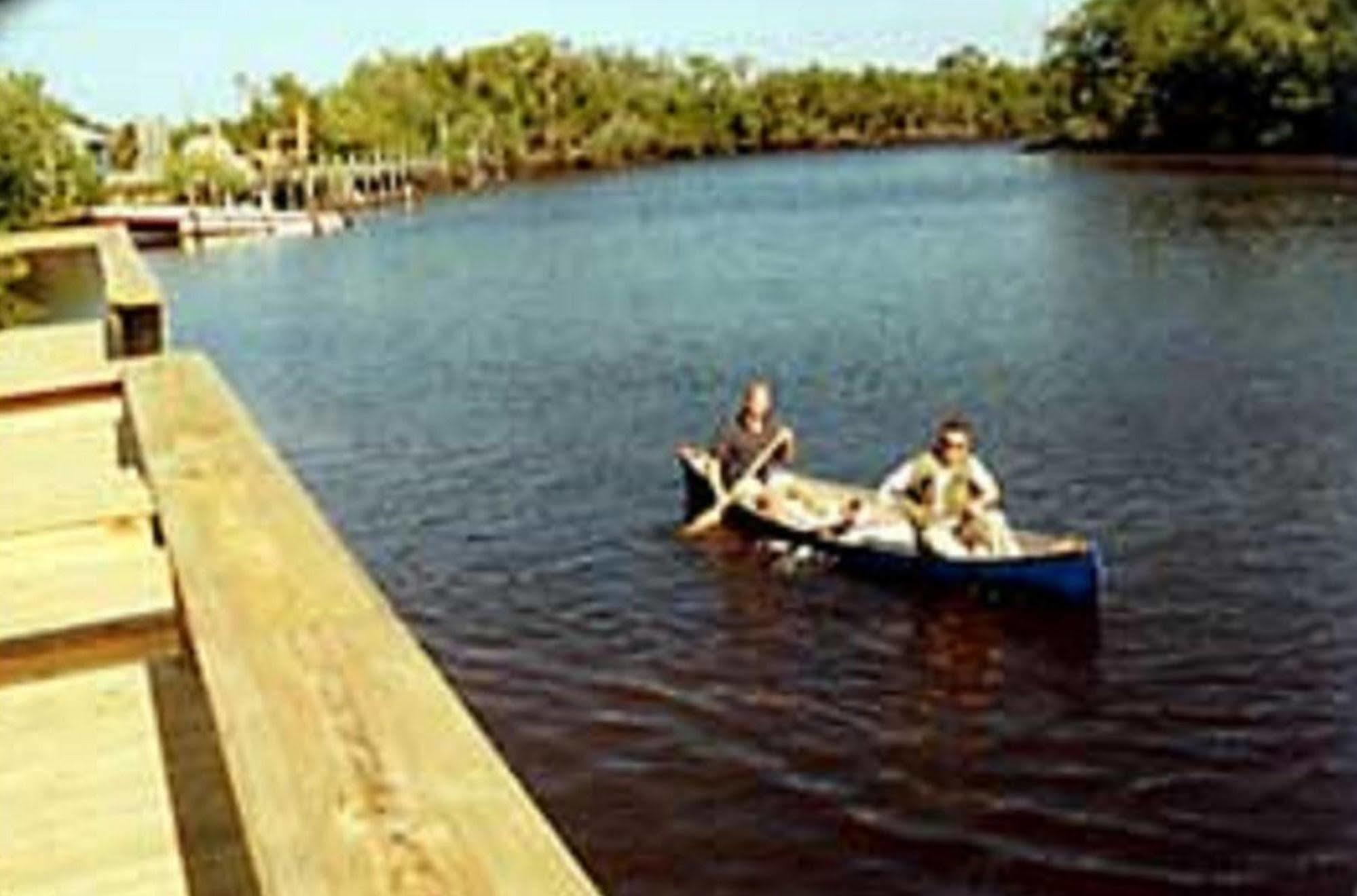 River Wilderness Waterfront Cabins Everglades City Eksteriør billede